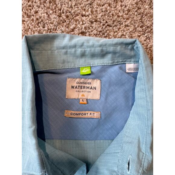 Quicksilver Waterman Comfort fit Men's Collared button up shirt. Large, Blue - Picture 3 of 10